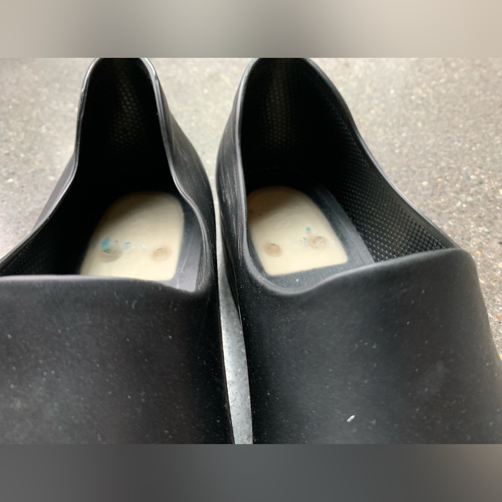 Sticky Shoes Black Clogs Women’s 8.5M - Picture 4 of 14